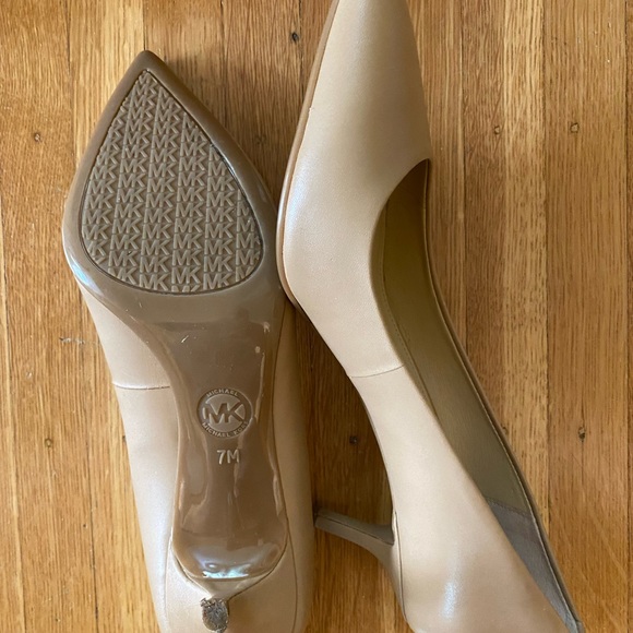 Michael Kors Kitten Dorothy flex pumps-Nude - Picture 4 of 11